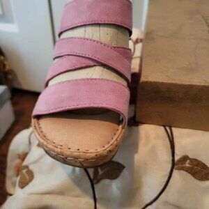 COPY - Born sandals pink size 6M